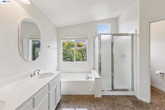 Image 26 of 51 For 25318 Buckeye Dr