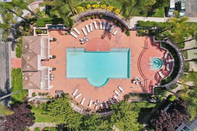 385 Montecito Way, Milpitas CA: https://media.crmls.org/mediaz/f7dc7e67-372c-434b-8c5a-07fd7d6155c8.jpg