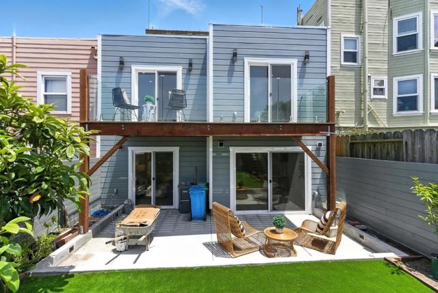 1815 18th Avenue, San Francisco CA: https://media.crmls.org/mediaz/f7dc9b5a-166a-466b-afd7-0141947b81fd.jpg
