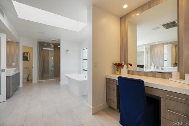 Detail Gallery Image 18 of 36 For 1632 Brahms Rd, Cardiff By The Sea,  CA 92007 - 4 Beds | 4 Baths