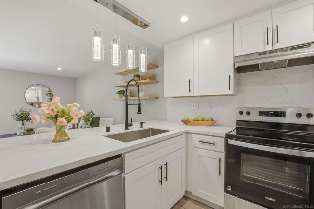 6916 Park Mesa Way, San Diego CA: https://media.crmls.org/mediaz/f7dcf87a-77a8-4aa4-9e2a-60fa49e97e20.jpg