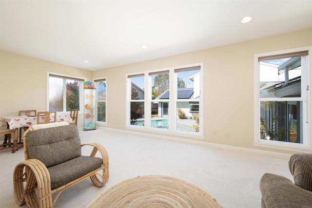 Image 16 of 39 For 8939 Oviedo Street