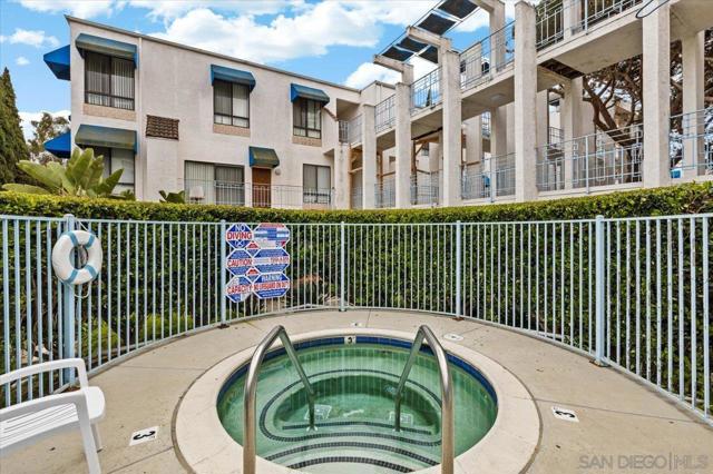 8308 Regents Rd, San Diego, California 92122, 2 Bedrooms Bedrooms, ,2 BathroomsBathrooms,Condominium,For Sale,Regents Rd,240023095SD