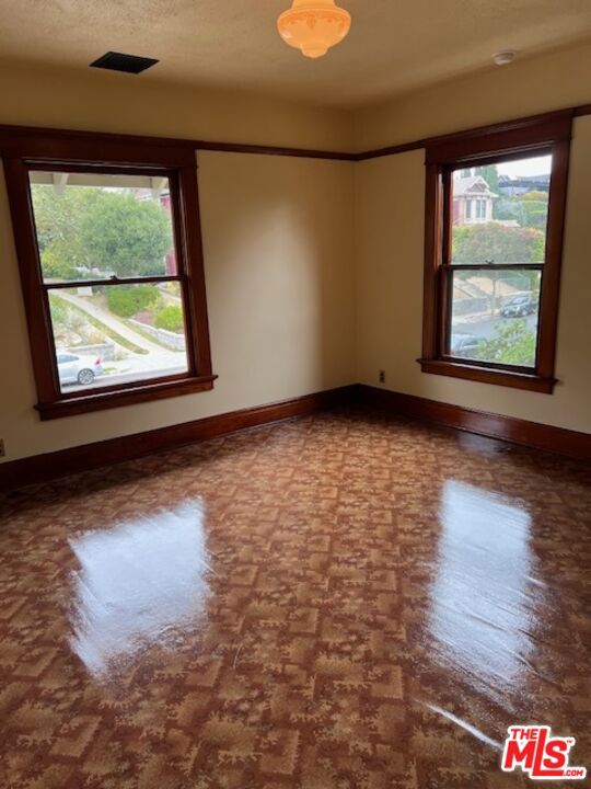 1340 Carroll Avenue, Los Angeles CA: https://media.crmls.org/mediaz/f7ddb71d-62ba-4b1d-acfd-9f20032b9526.jpg