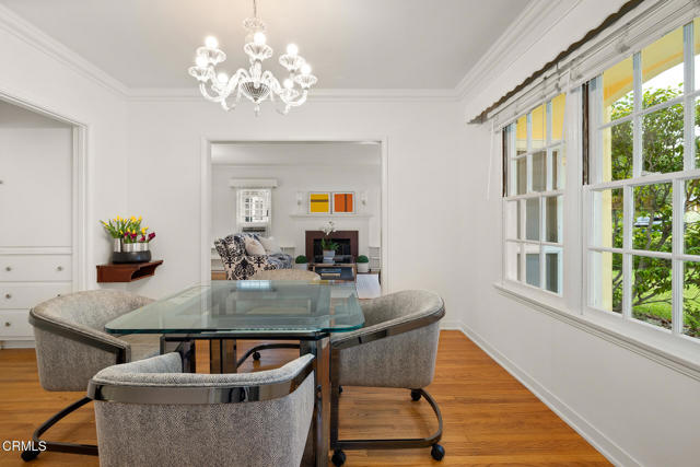 1750 E Villa Street, Pasadena CA: https://media.crmls.org/mediaz/f7de6588-8173-4f0b-ae80-49b0b393712c.jpg