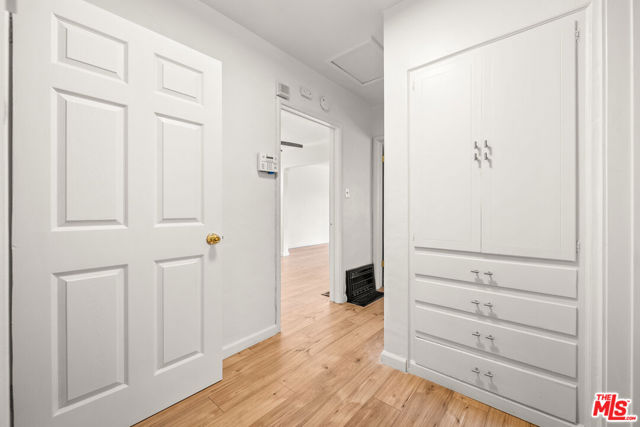 3961 W 64th Street, Los Angeles CA: https://media.crmls.org/mediaz/f7de8332-6def-4962-bc17-312dc8078b91.jpg