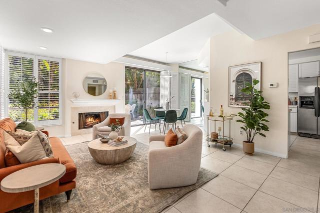 6338 Caminito Del Pastel, San Diego CA: https://media.crmls.org/mediaz/f7df5995-cae4-4edb-bb68-df8f75d5f221.jpg