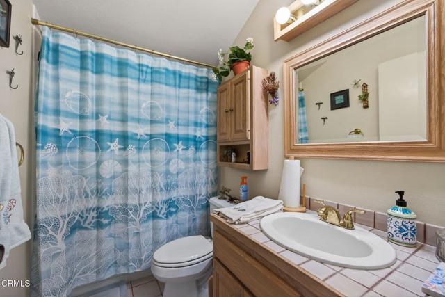 Detail Gallery Image 13 of 18 For 230 Spindlewood Ave, Camarillo,  CA 93012 - 3 Beds | 2/1 Baths