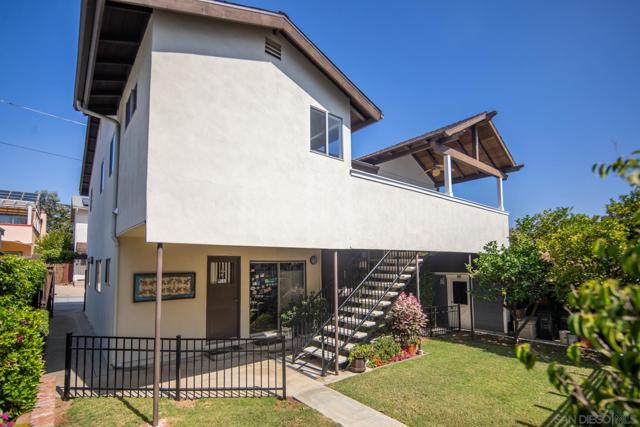 324 D Ave, Coronado CA: https://media.crmls.org/mediaz/f7df8161-1b1e-45a2-aed1-d4270046fb9b.jpg