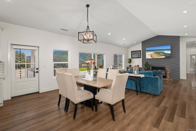 Detail Gallery Image 11 of 55 For 15663 Mathew Rd, Valley Center,  CA 92082 - 4 Beds | 3 Baths