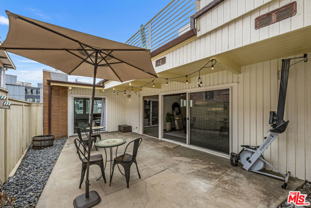 622 Esplanade, Redondo Beach CA: https://media.crmls.org/mediaz/f7e0321f-ae1d-4107-8986-7cad93bacf15.jpg