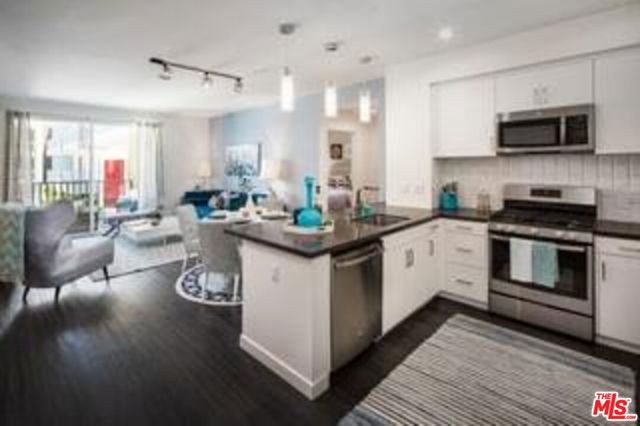 Virtually staged model home ph