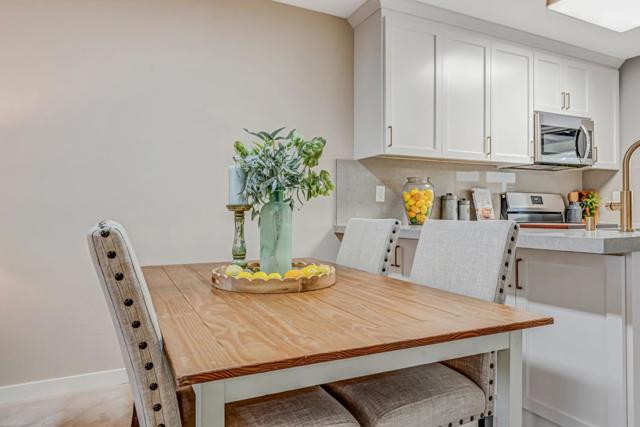 453 Alberto Way, Los Gatos CA: https://media.crmls.org/mediaz/f7e14309-d146-42fd-86fd-d5b4917d71cc.jpg