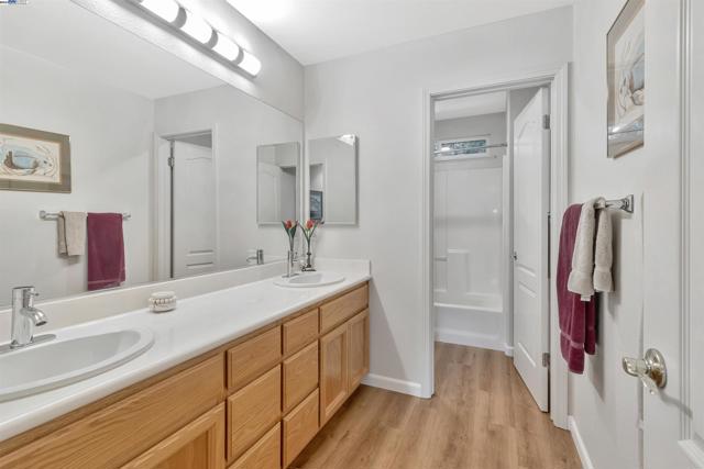 Image 32 of 53 For 2386 Pacifica Ct