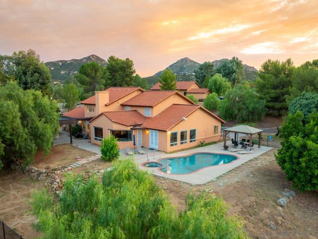 15091 Chemise Creek Rd, Ramona CA: https://media.crmls.org/mediaz/f7e1a341-faa4-4efe-b0e5-f70299d9c5cb.jpg