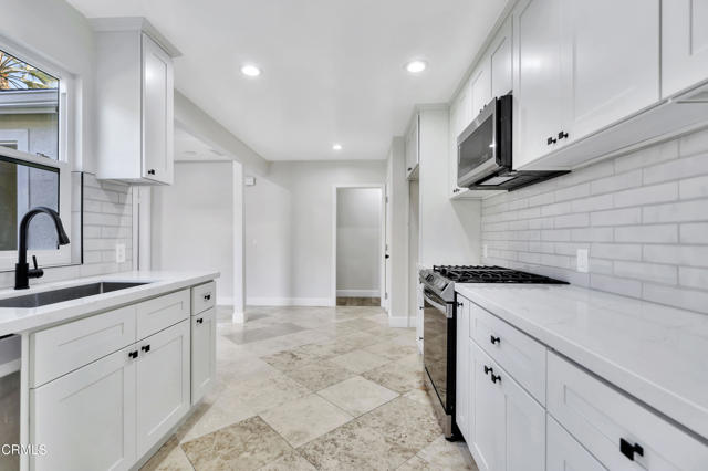 Detail Gallery Image 6 of 30 For 827 Parkman Dr, La Canada Flintridge,  CA 91011 - 4 Beds | 3 Baths