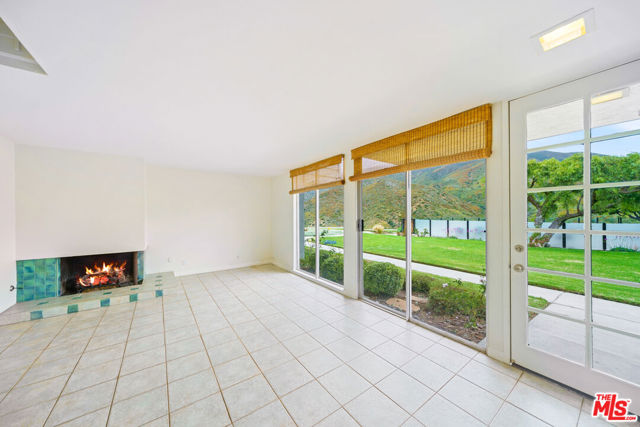 Image 10 of 70 For 6216 Tapia Drive B