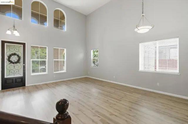 145 Warhol Way, Oakley CA: https://media.crmls.org/mediaz/f7e45980-93aa-4acd-a2f6-ce7831bb48a7.jpg