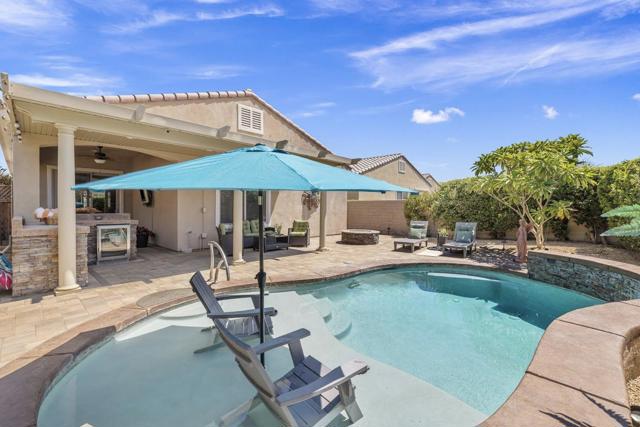 81919 Avenida Dulce, Indio CA: https://media.crmls.org/mediaz/f7e48e75-b20a-4ac8-87a3-f93ca9a2ad7e.jpg