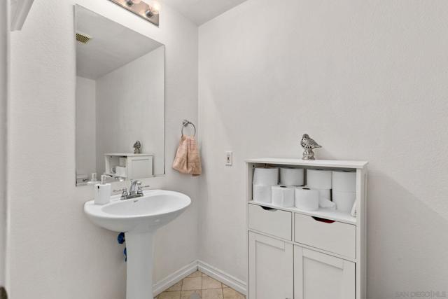 712 Spinnaker Point Terrace, San Diego CA: https://media.crmls.org/mediaz/f7e52994-1abe-4358-bd2c-9a02789ca3c3.jpg