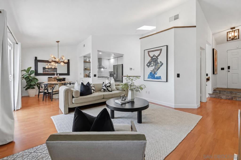 12805 Carriage Rd - photo 8