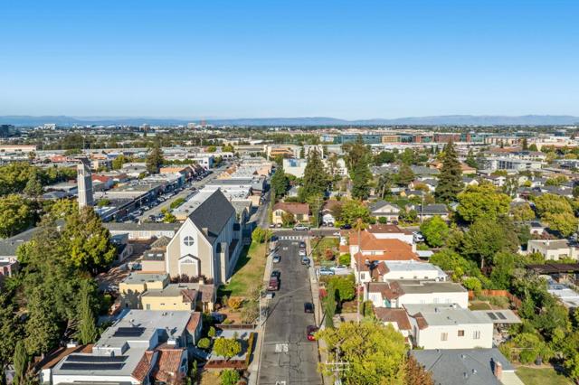 220 26th Avenue, San Mateo CA: https://media.crmls.org/mediaz/f7e595b5-02bb-4328-b7da-401ec21fce35.jpg