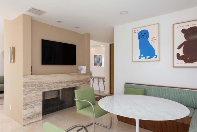 70164 Frank Sinatra Drive, Rancho Mirage CA: https://media.crmls.org/mediaz/f7e59d99-1a90-4aaf-898a-3e76a6b4630e.jpg