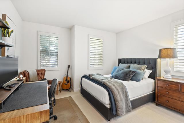 3619 N Fork Ave, Carlsbad CA: https://media.crmls.org/mediaz/f7e5dfd6-84fa-45ba-ad86-e69c9d3b9856.jpg