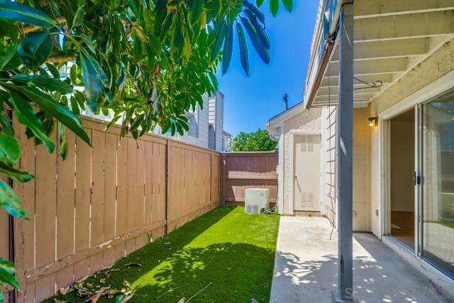 8945 Arlingdale Way, Spring Valley, California 91977, 2 Bedrooms Bedrooms, ,2 BathroomsBathrooms,Condominium,For Sale,Arlingdale Way,250032679SD