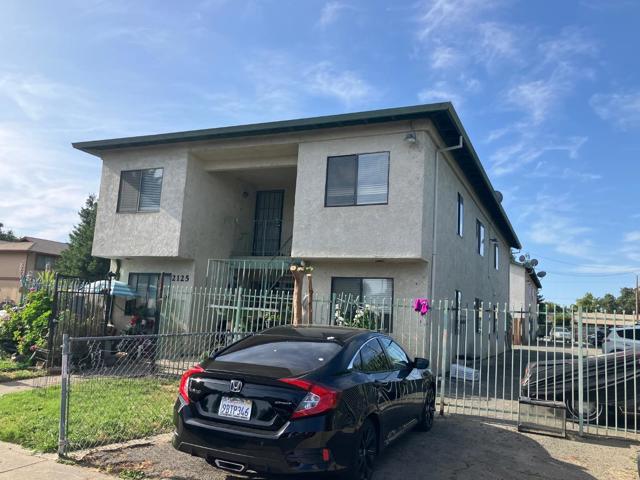 2124 Hickory Way, West Sacramento CA: https://media.crmls.org/mediaz/f7e601c8-728a-4f38-99c0-38e50bda5d35.jpg