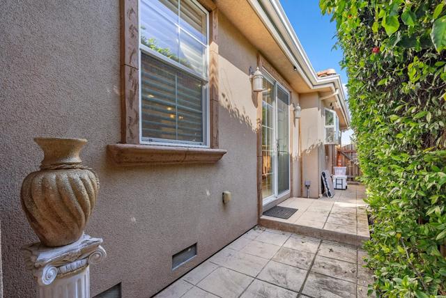 6415 Moores Avenue, Newark CA: https://media.crmls.org/mediaz/f7e6c8e5-5486-4e6d-b8ab-4a633b8b4ac2.jpg