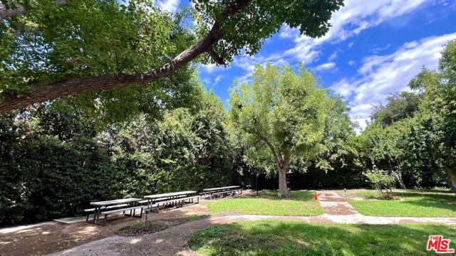 15061 Sherman Way, Van Nuys CA: https://media.crmls.org/mediaz/f7e6d1a4-b9d6-4c53-9d25-2c8cffea25af.jpg