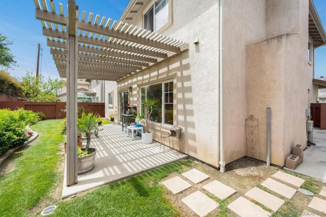 4111 Massachusetts Ave, La Mesa CA: https://media.crmls.org/mediaz/f7e72d3a-85e4-4d41-ab1d-245a95a71bd3.jpg