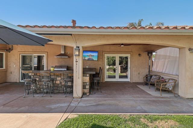 16112 Arena Drive, Ramona CA: https://media.crmls.org/mediaz/f7e760b7-6484-42c9-8a72-b842f72afff9.jpg