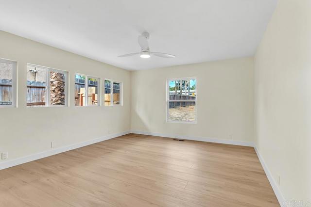 1165 Oak Drive, Vista CA: https://media.crmls.org/mediaz/f7e76ac2-d315-4db4-aa25-875282c2daef.jpg