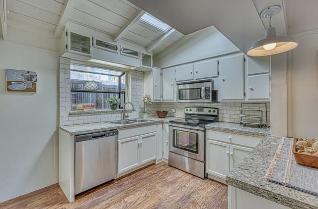 0 Junipero 2 South East of 10th Avenue, Carmel CA: https://media.crmls.org/mediaz/f7e89378-d1ee-4012-b3b9-18f9b3b83734.jpg