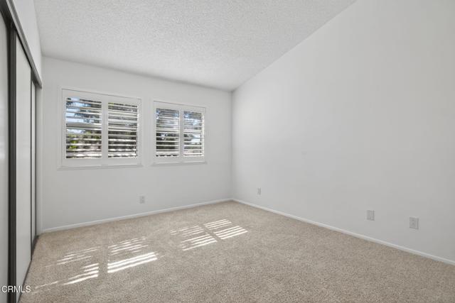 4993 Telephone Road, Ventura CA: https://media.crmls.org/mediaz/f7e8f005-1026-4024-af7b-8fe39c82923c.jpg