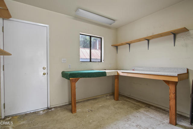 5131 Greenbush Avenue, Sherman Oaks CA: https://media.crmls.org/mediaz/f7e8fbf9-c0ab-44e8-ada7-fa48b62b038c.jpg