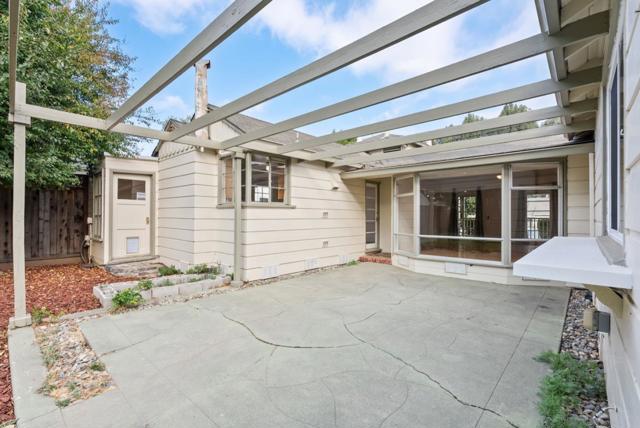 301 22nd Avenue, San Mateo CA: https://media.crmls.org/mediaz/f7e9bf58-5008-493e-856f-ee529c7a8b97.jpg