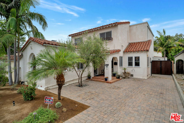 10615 Esther Avenue, Los Angeles CA: https://media.crmls.org/mediaz/f7e9d905-886e-44b4-af78-ab1f49bd0d9d.jpg
