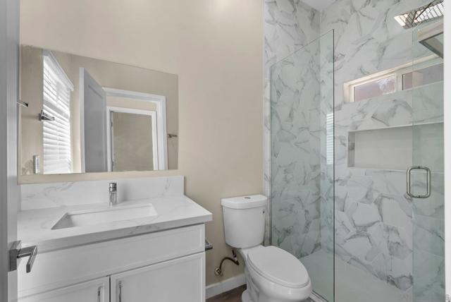 5126 5128 Alumni Pl, San Diego CA: https://media.crmls.org/mediaz/f7ea3e69-2152-4f36-a306-850a4d9bb3db.jpg