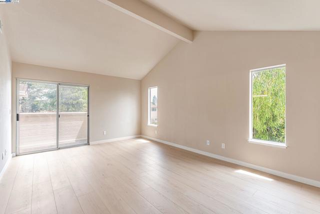 19723 Redwood Rd, Castro Valley CA: https://media.crmls.org/mediaz/f7eadce0-7b3c-4524-ae38-113b6c997489.jpg