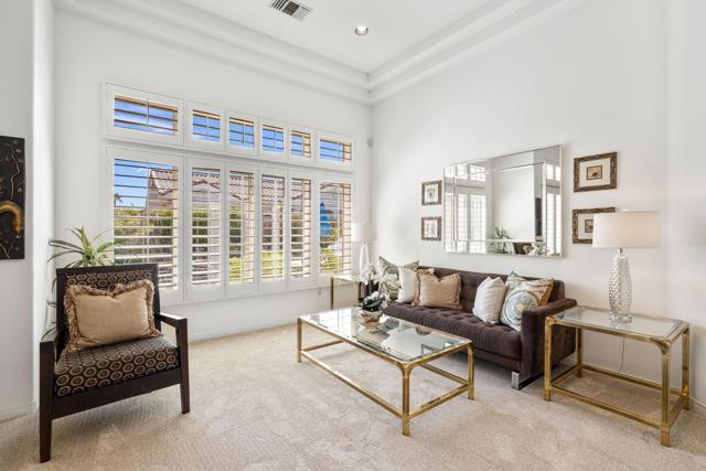 78197 Bonanza Drive, Palm Desert CA: https://media.crmls.org/mediaz/f7eb53c6-d053-45b1-a0ab-18eff6802eca.jpg