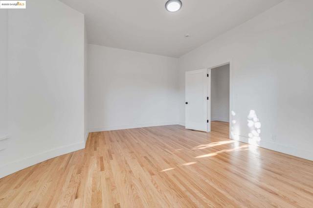 1238 12Th St, Oakland CA: https://media.crmls.org/mediaz/f7ebb771-bbe4-478f-860a-d6b9e6a0ef8a.jpg