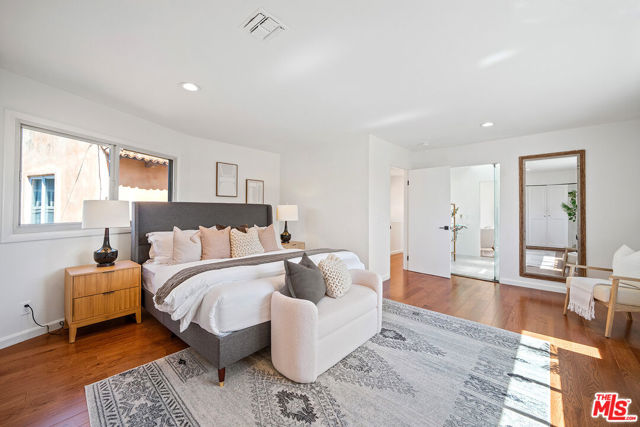 7145 Trask Avenue, Playa del Rey CA: https://media.crmls.org/mediaz/f7ec4ab0-92a1-47cd-a47d-28735ebe75bf.jpg