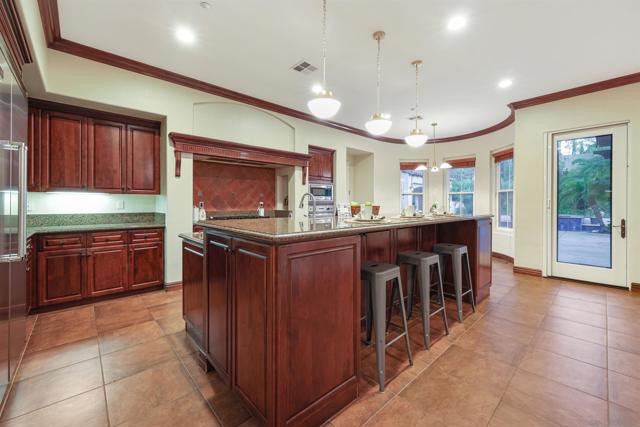 7424 La Mantanza, San Diego CA: https://media.crmls.org/mediaz/f7ec7b51-e89a-4ddc-a927-190cc0fef8ca.jpg