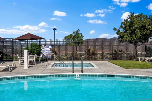 10860 Ivy Hill Dr, San Diego CA: https://media.crmls.org/mediaz/f7ed2daa-70cd-497a-8cb7-f633e3e2e925.jpg