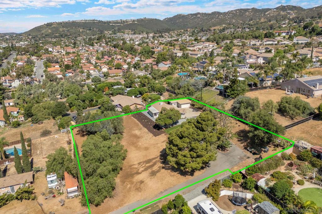 1940 W El Norte Parkway