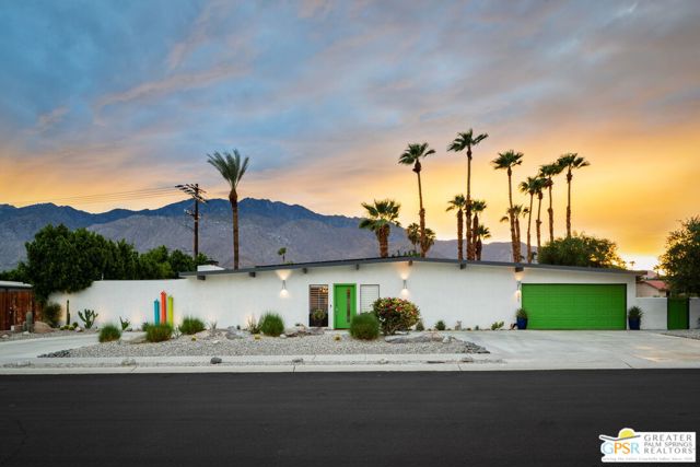 695 N Monterey Road, Palm Springs CA: https://media.crmls.org/mediaz/f7eda956-4cf5-45c3-a77d-7cf0b959aef4.jpg