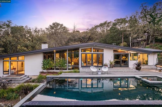 Image 25 of 28 For 8 Oak Arbor  